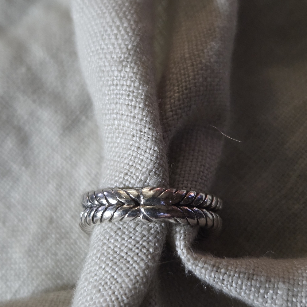 David Yurman Petite Cerise Ring in Blue Topaz & Diamonds, SS, Size 4.5 - Picture 8 of 15